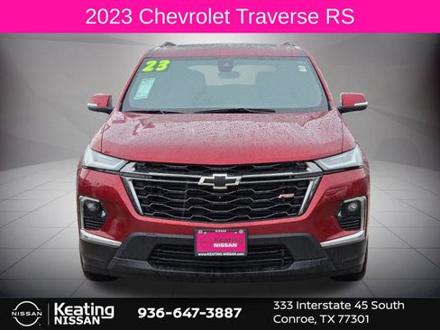 Used 2023 Chevrolet Traverse RS AWD/4WD image 2