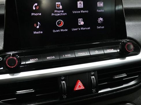 Used 2024 Kia Forte LXS FWD image 27