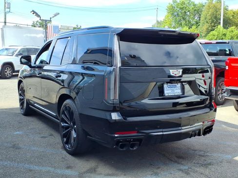 Used 2026 Cadillac Escalade V AWD/4WD image 4