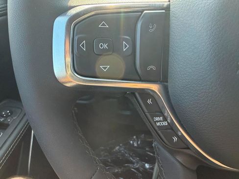 Used 2026 RAM 1500 Laramie AWD/4WD image 15