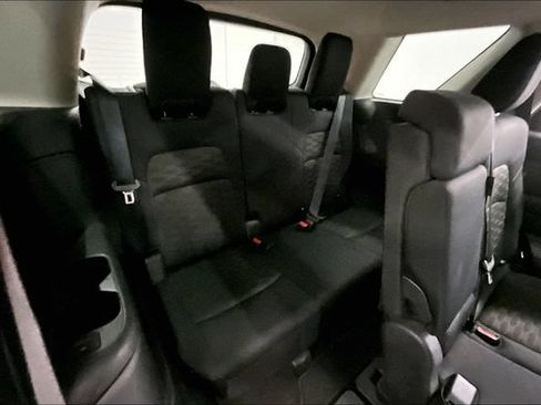 Used 2024 Nissan Pathfinder SV AWD/4WD image 33