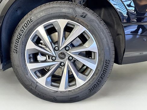 New 2025 Audi Q6 e-tron Premium Plus image 28