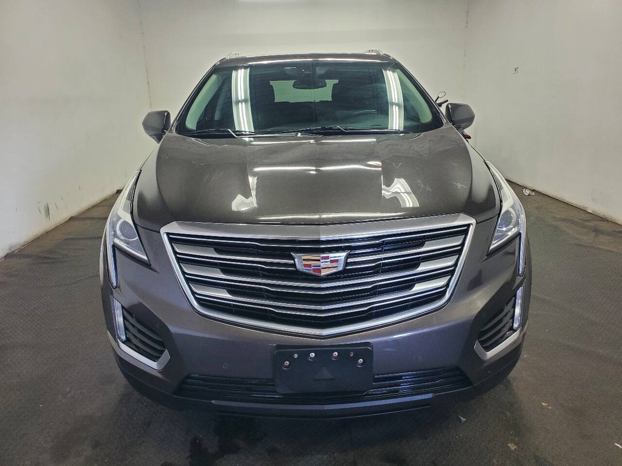 Used 2019 Cadillac XT5 Luxury AWD/4WD image 2