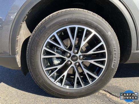 Used 2025 Ford Escape SE image 39