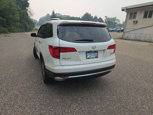 Used 2017 Honda Pilot Elite image 12