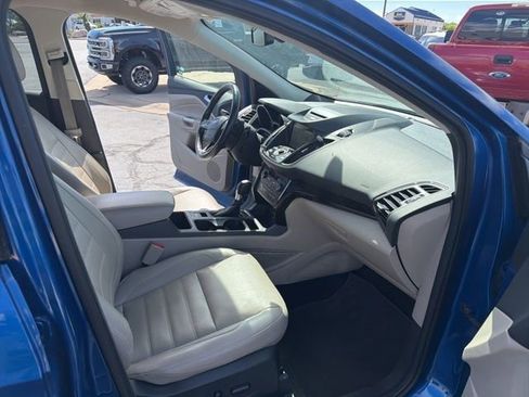 Used 2017 Ford Escape Titanium AWD/4WD image 34