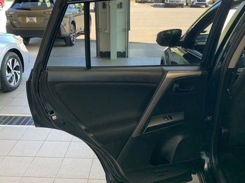 Used 2018 Toyota RAV4 LE w/ All Weather Liner Package AWD/4WD image 7