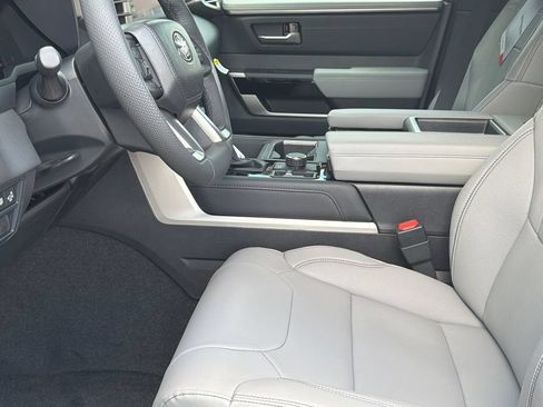 New 2026 Toyota Tundra Limited AWD/4WD image 11