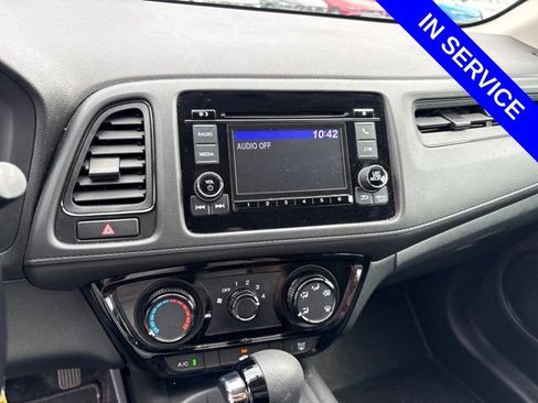 Used 2021 Honda HR-V LX image 11