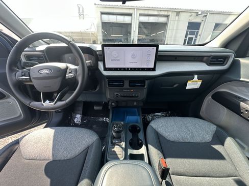 Used 2025 Ford Maverick XLT w/ XLT Luxury Package AWD/4WD image 30