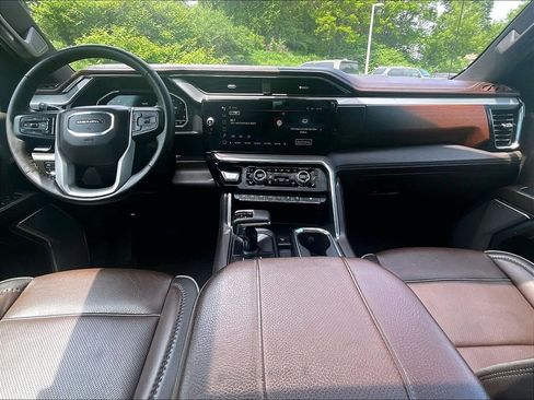 Used 2024 GMC Sierra 1500 Denali w/ Denali Reserve Package AWD/4WD image 21