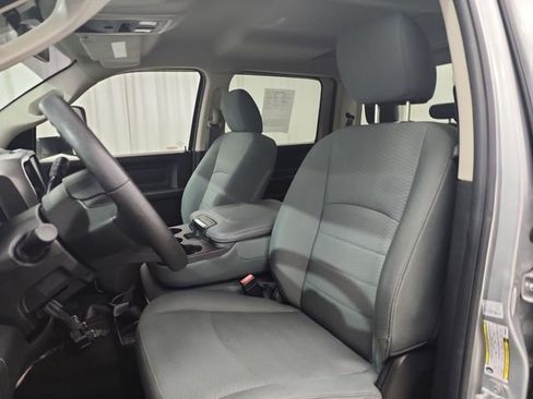 Used 2017 RAM 3500 Tradesman w/ Chrome Appearance Group image 17