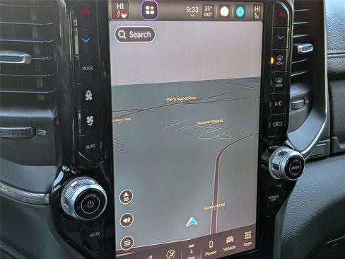 Certified 2025 RAM 1500 Laramie image 24