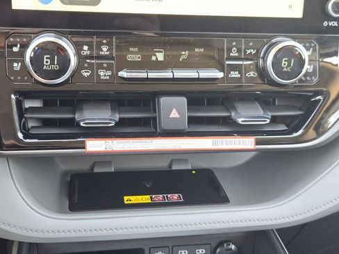 New 2026 Toyota Highlander Limited AWD/4WD image 16