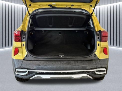 Used 2021 Kia Seltos SX w/ SX Sunroof Package image 9