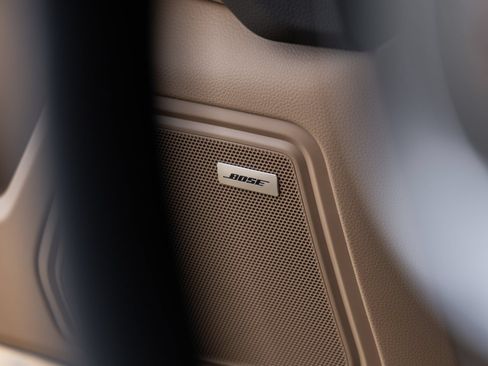 New 2026 Porsche Macan AWD/4WD image 23