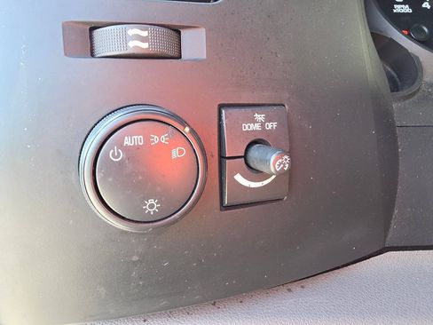 Used 2011 Chevrolet Silverado 1500 LS RWD image 38