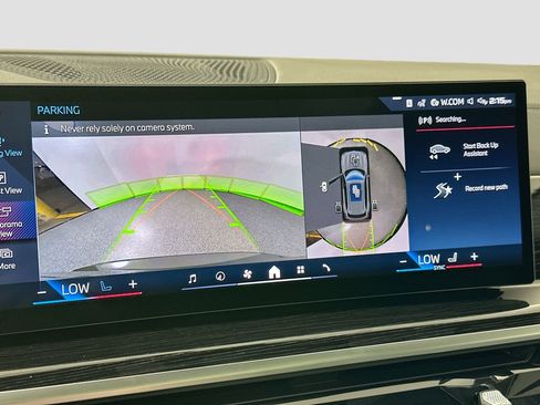 New 2026 BMW X5 M60i w/ Executive Package image 13