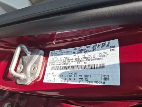 Used 2016 Ford Escape Titanium AWD/4WD image 34