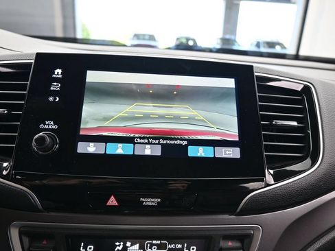 Used 2025 Honda Passport EX-L image 23