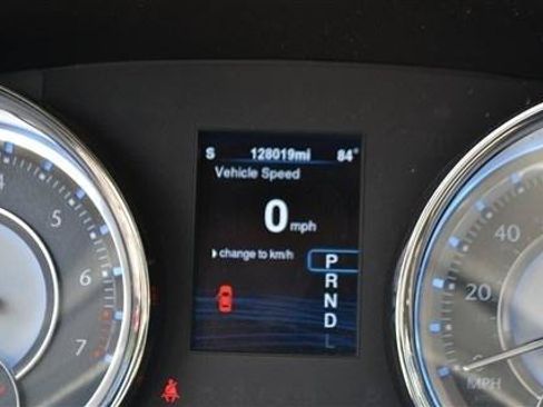 Used 2013 Chrysler 300 AWD w/ Driver Convenience Group image 14