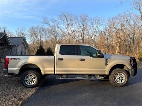 Used 2018 Ford F250 XLT w/ XLT Value Package image 6