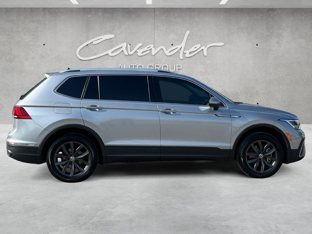 Used 2023 Volkswagen Tiguan SE FWD image 17