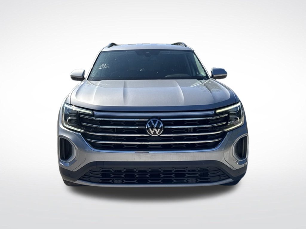 Used 2024 Volkswagen Atlas SE FWD image 3