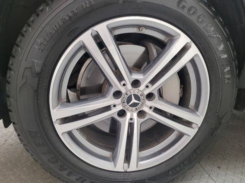 Used 2021 Mercedes-Benz GLC 300 4MATIC image 31