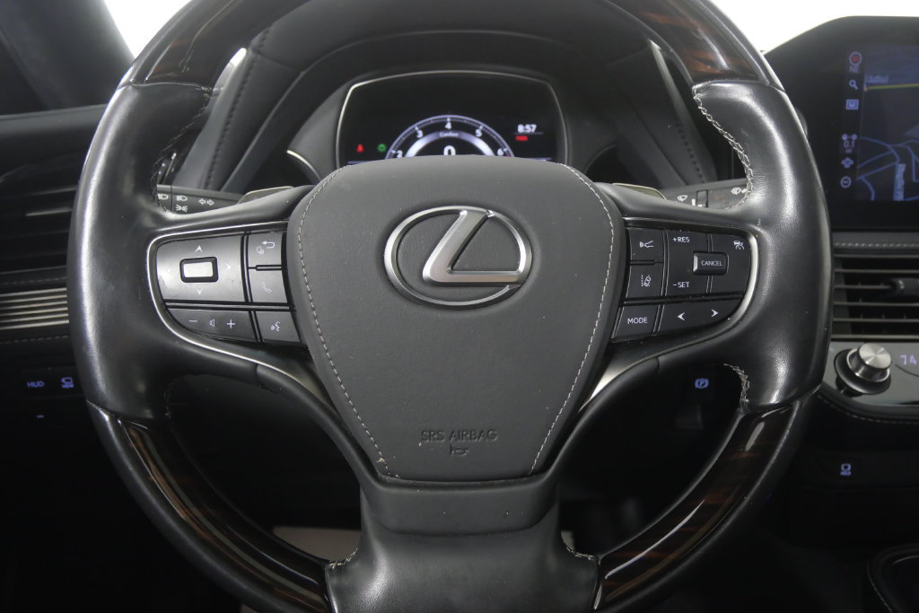 Used 2021 Lexus LS 500 w/ Interior Upgrade Package RWD image 25