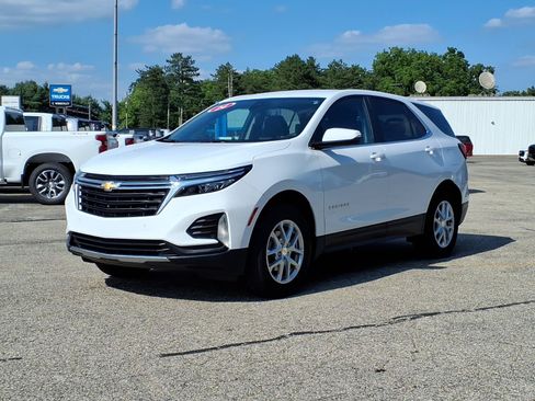 Used 2024 Chevrolet Equinox LT AWD/4WD image 3
