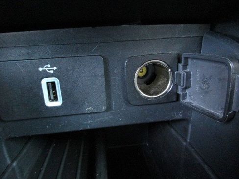 Used 2017 Ford Explorer Sport w/ Equipment Group 401A image 30