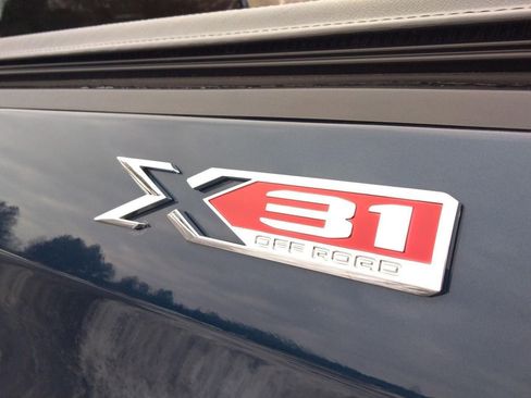 Used 2023 GMC Sierra 1500 SLE image 6