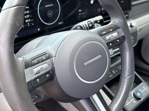 Used 2025 Hyundai Kona SEL FWD image 24