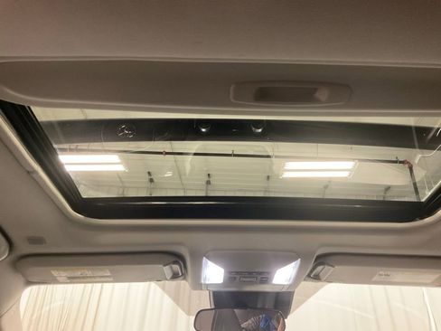 Used 2024 Toyota RAV4 XLE image 33