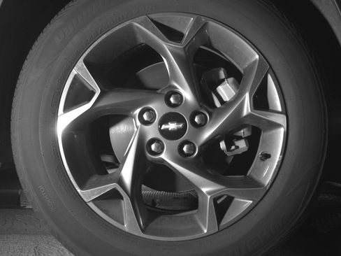 Used 2025 Chevrolet Trax LT w/ LT Convenience Package FWD image 13