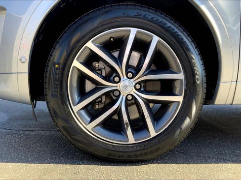 Used 2024 Land Rover Discovery Sport S image 10