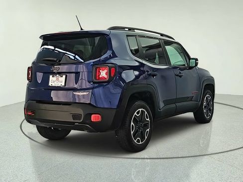 Used 2017 Jeep Renegade Trailhawk AWD/4WD image 6