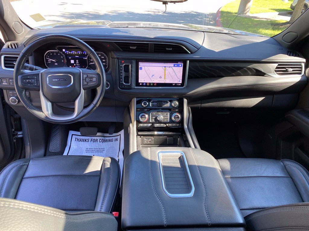 Used 2021 GMC Yukon Denali w/ Denali Premium Package AWD/4WD image 32