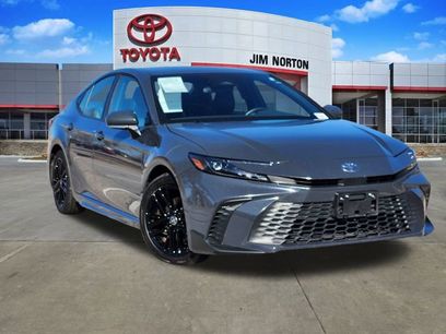 Used 2025 Toyota Camry SE