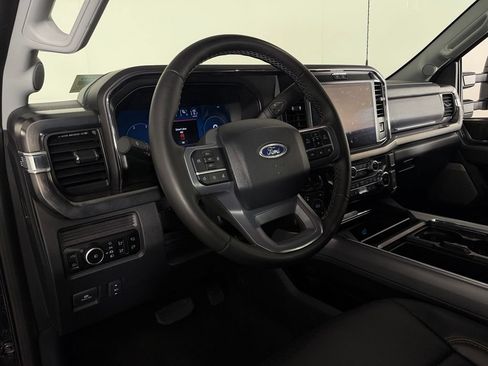 Used 2025 Ford F350 Lariat w/ Black Appearance Package AWD/4WD image 22