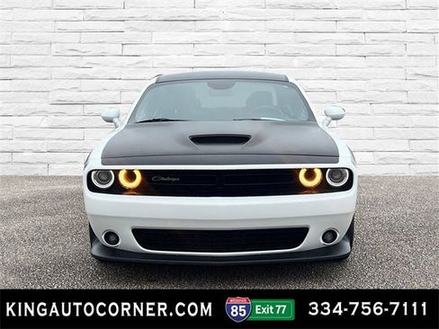 Used 2022 Dodge Challenger R/T w/ T/A Package image 2