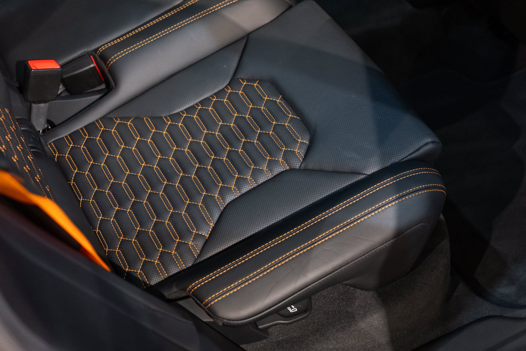 Used 2024 Lamborghini Urus S AWD/4WD image 49
