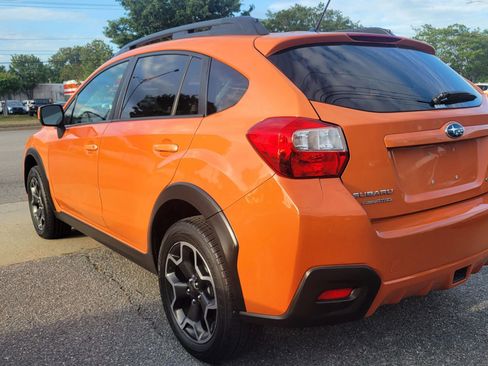 Used 2014 Subaru Crosstrek 2.0i Premium AWD/4WD image 3
