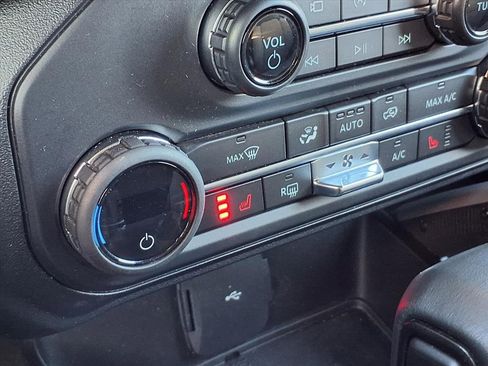 Used 2023 Ford Bronco Outer Banks image 5