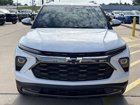 Used 2024 Chevrolet TrailBlazer ACTIV w/ Driver Confidence Package AWD/4WD image 11