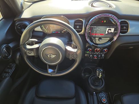 Used 2022 MINI Cooper S w/ Premium Package image 14