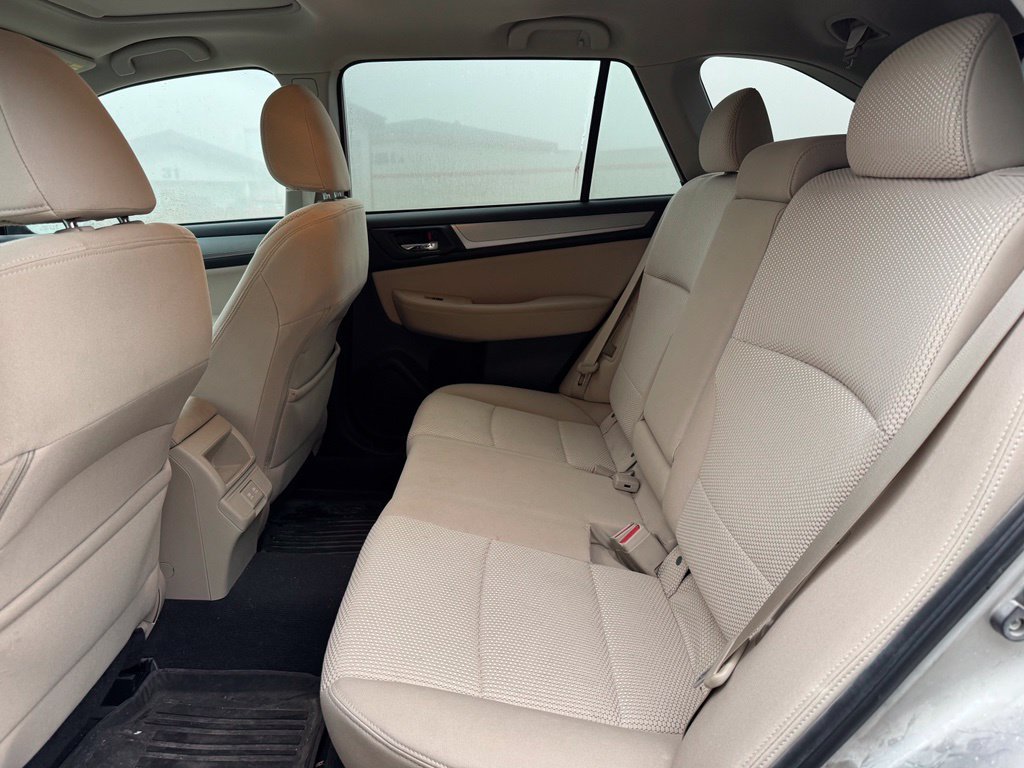 Used 2019 Subaru Outback 2.5i Premium AWD/4WD image 5