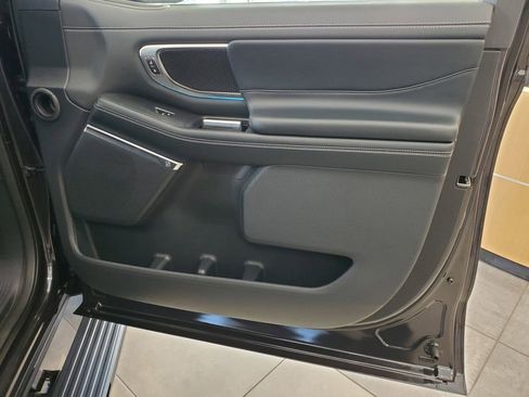 New 2025 Ford Expedition Platinum w/ Stealth Performance Package image 22