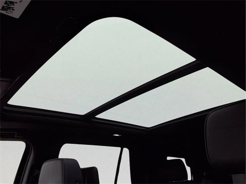 Certified 2024 GMC Yukon Denali w/ Advanced Technology Package image 22